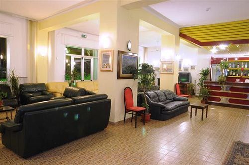 Hotel Mondial Praia a Mare Exterior photo